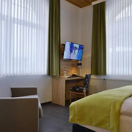 Otel Elbert Rheinböllen